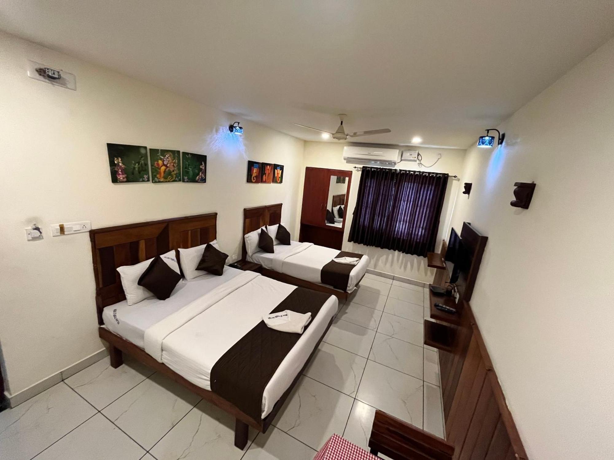 Velan Temple View Hotel Palni Luaran gambar