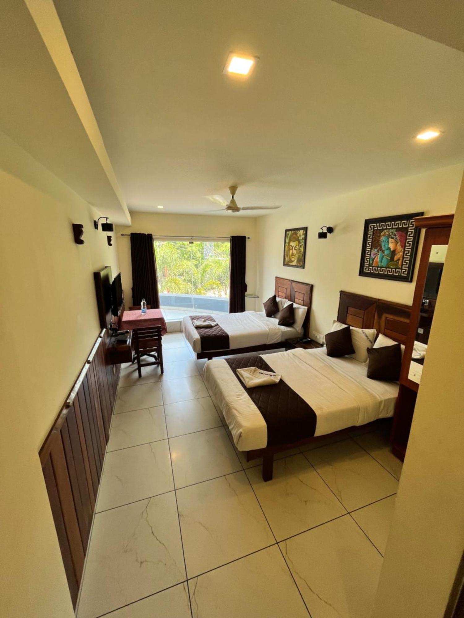 Velan Temple View Hotel Palni Luaran gambar
